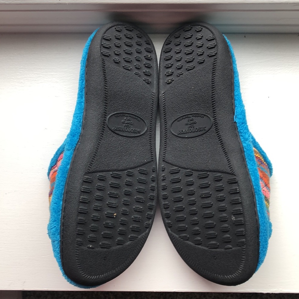 Isotoner Blue House Slippers size 8.5-9 - Picture 5 of 6